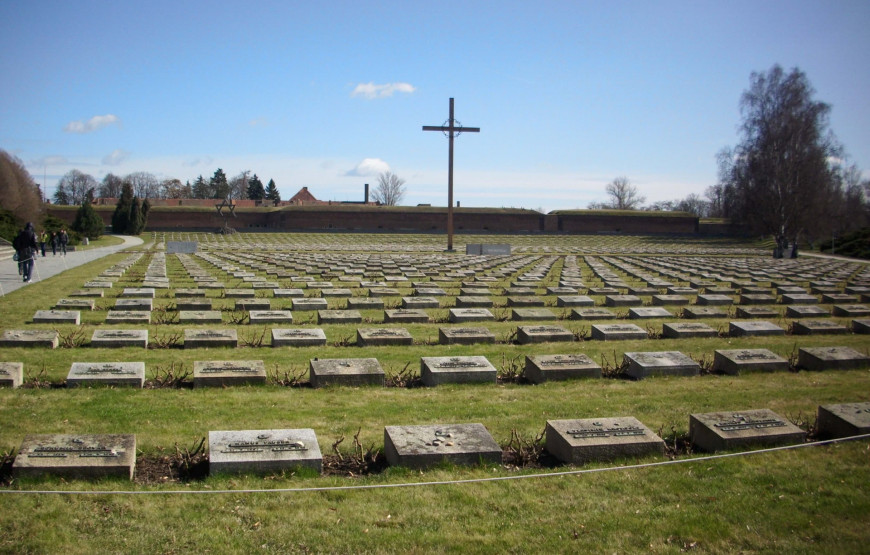 Terezin and the Best of Bohemian and Saxon Switzerland Guided Tour