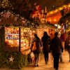 Weihnachtliche Hütten und Verkaufsstände des Stuttgarter Weihnachtsmarkt